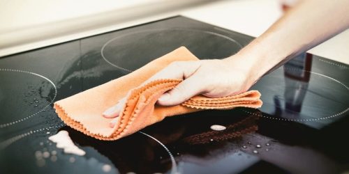 storstädning rengöra keramikhäll